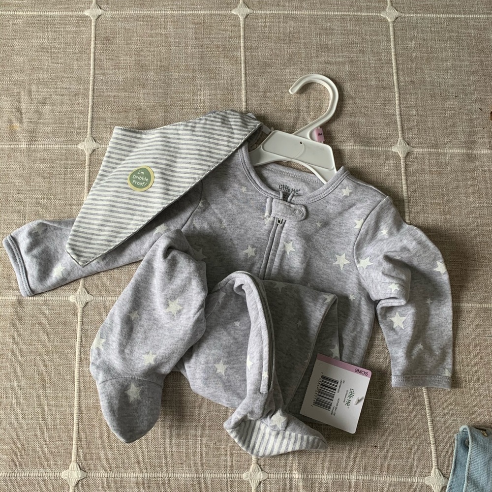 Sleeper and bib set NWT